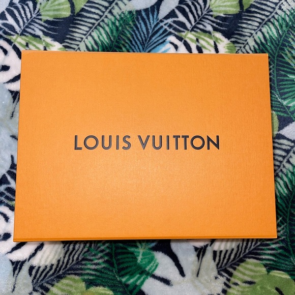 AUTHENTIC LOUIS VUITTON BAG - Picture 13 of 14